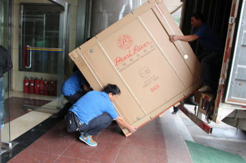 克孜勒苏柯尔克孜钢琴贵重工艺品无忧运